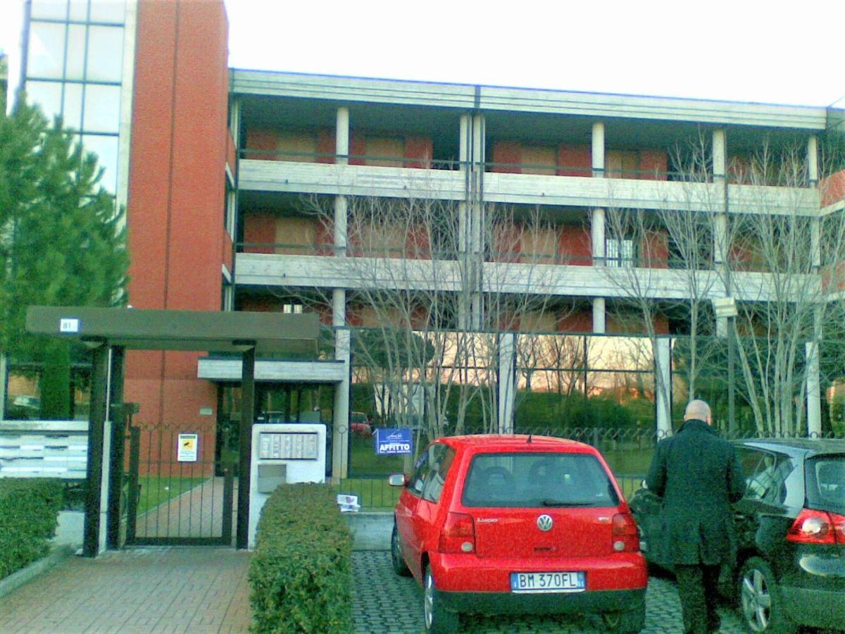 Ferienwohnung Casa Gisela Desenzano del Garda Exterior foto