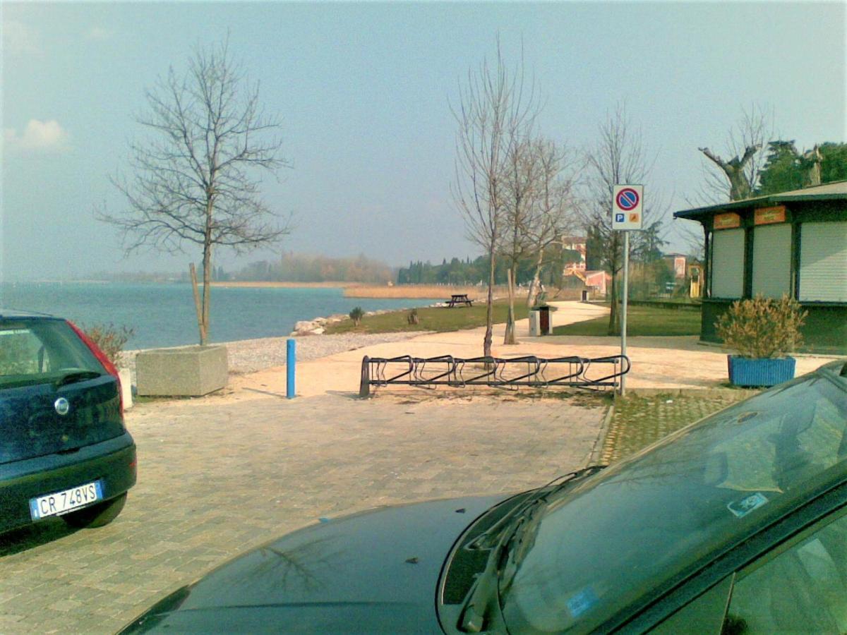 Ferienwohnung Casa Gisela Desenzano del Garda Exterior foto