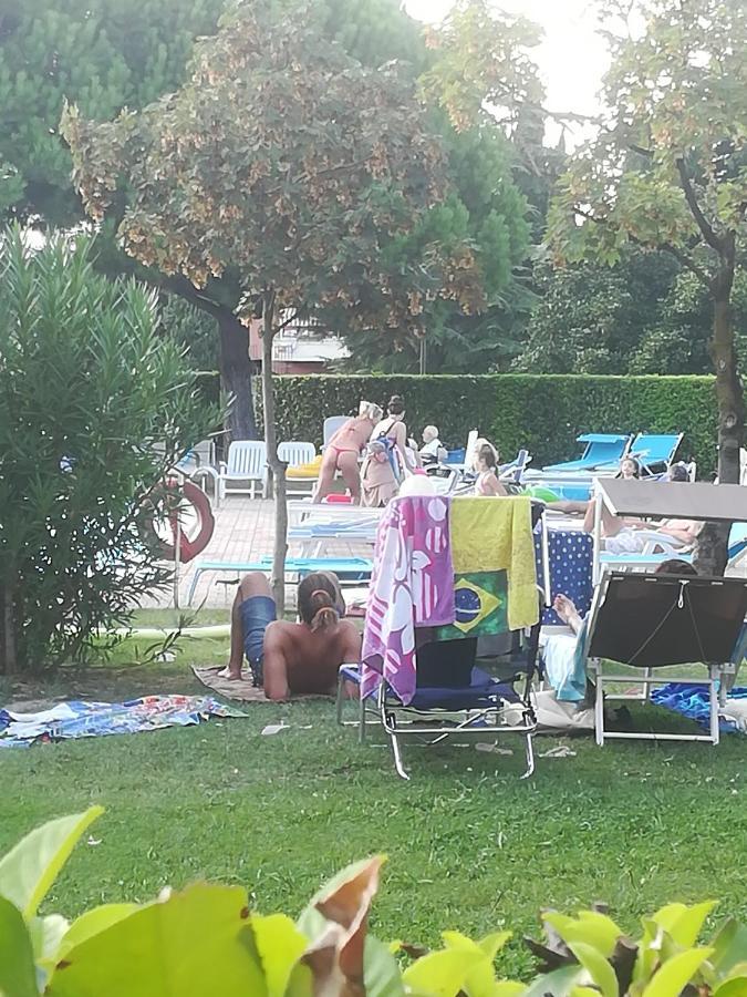 Ferienwohnung Casa Gisela Desenzano del Garda Exterior foto