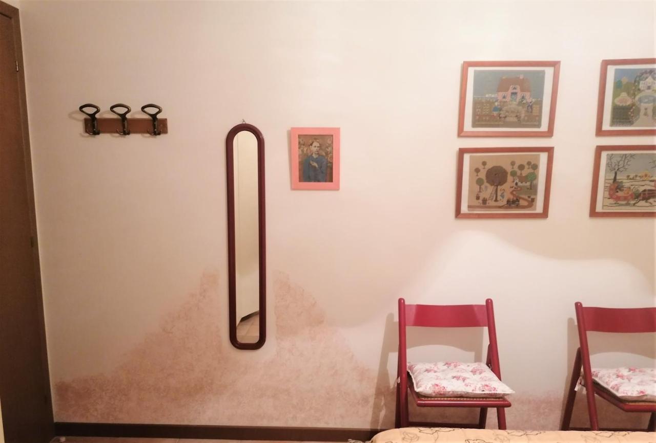 Ferienwohnung Casa Gisela Desenzano del Garda Exterior foto