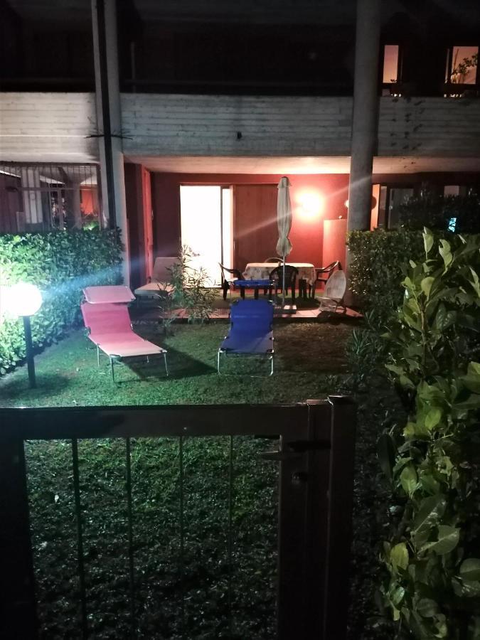 Ferienwohnung Casa Gisela Desenzano del Garda Exterior foto